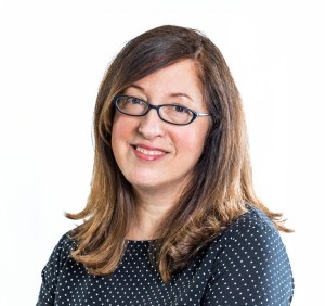 Employee Headshot - Elyse Major